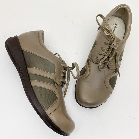 Softwalk Topeka Sage Leather Lace Up Sneakers Oxfords Womens Size 7.5M - Picture 1 of 6